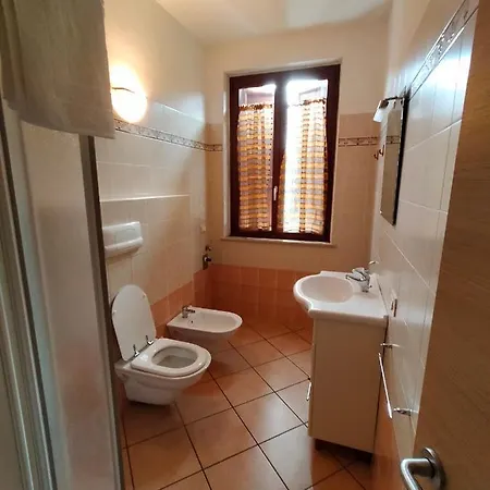 Ferienwohnung Borgo Antico San Felice del Benaco Exterior foto