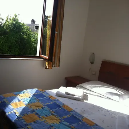Ferienwohnung Borgo Antico San Felice del Benaco Exterior foto